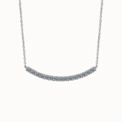 0.9ct Moissanite Silver Curved Necklace