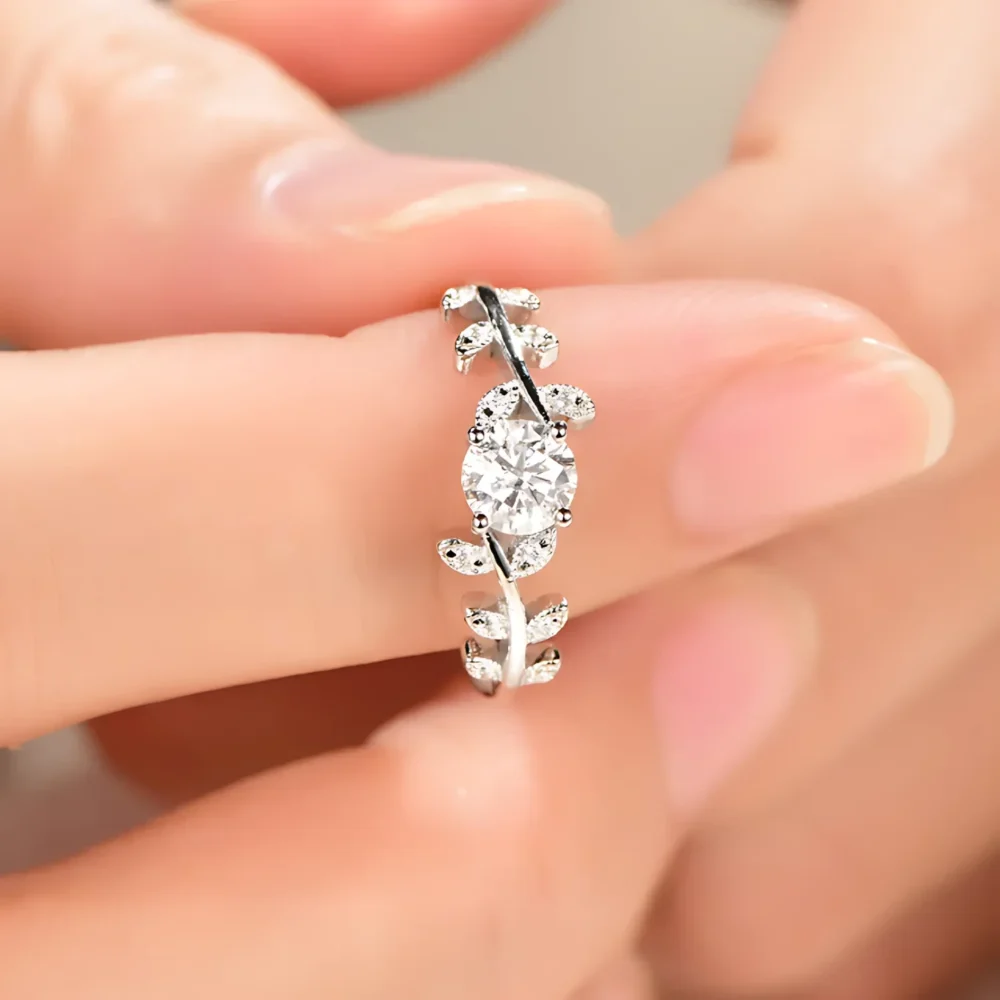1ct Moissanite Leaf Band - Image 2