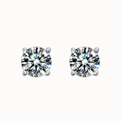 Round Moissanite Studs