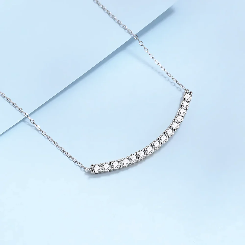 0.9ct Moissanite Silver Curved Necklace - Image 5