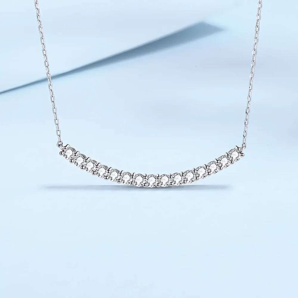 0.9ct Moissanite Silver Curved Necklace - Image 4