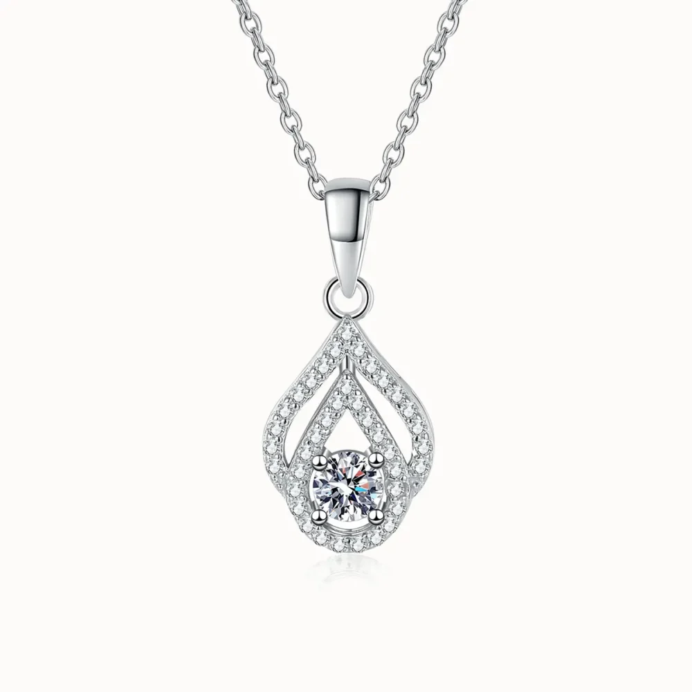 0.3ct  Drop Pendant  Moissanite Necklace
