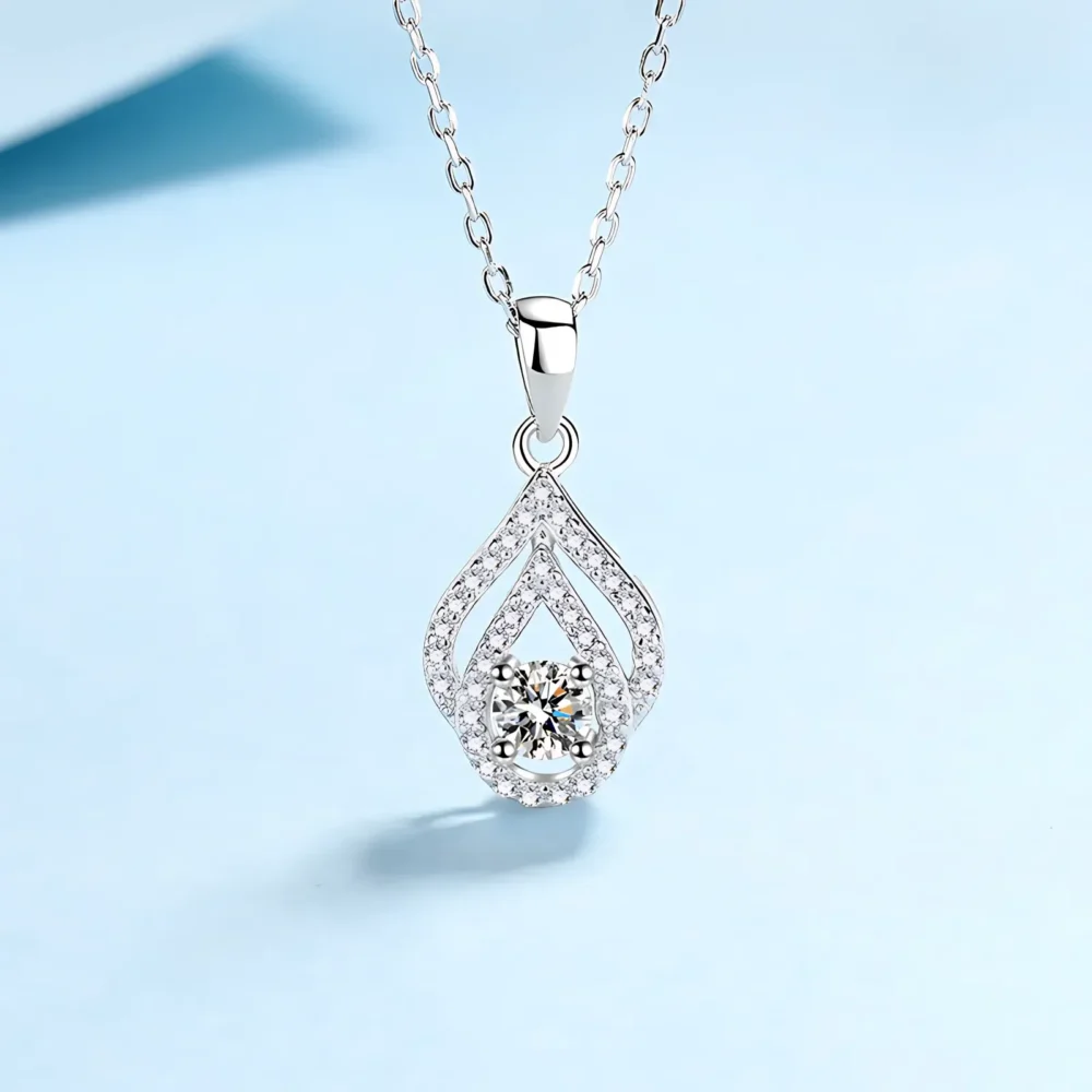 0.3ct  Drop Pendant  Moissanite Necklace - Image 3