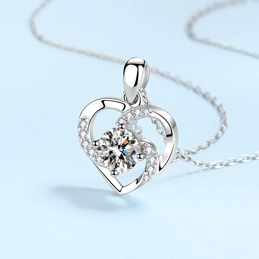 0.8ct Heart Moissanite Necklace - Image 4