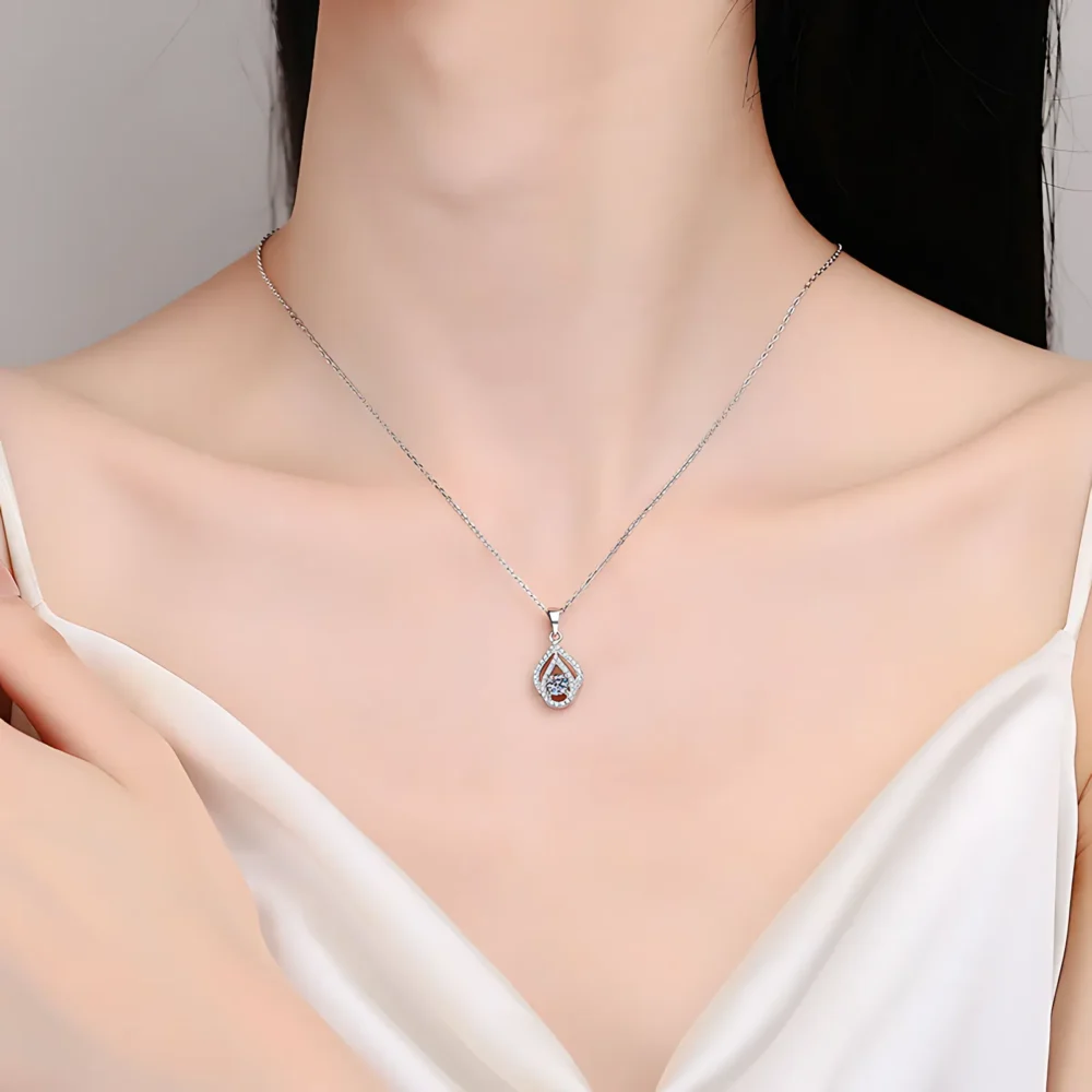 0.3ct  Drop Pendant  Moissanite Necklace - Image 2