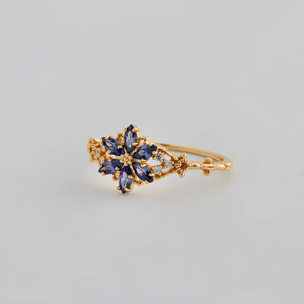 Tanzanite Flower Vintage Silver Ring - Image 3