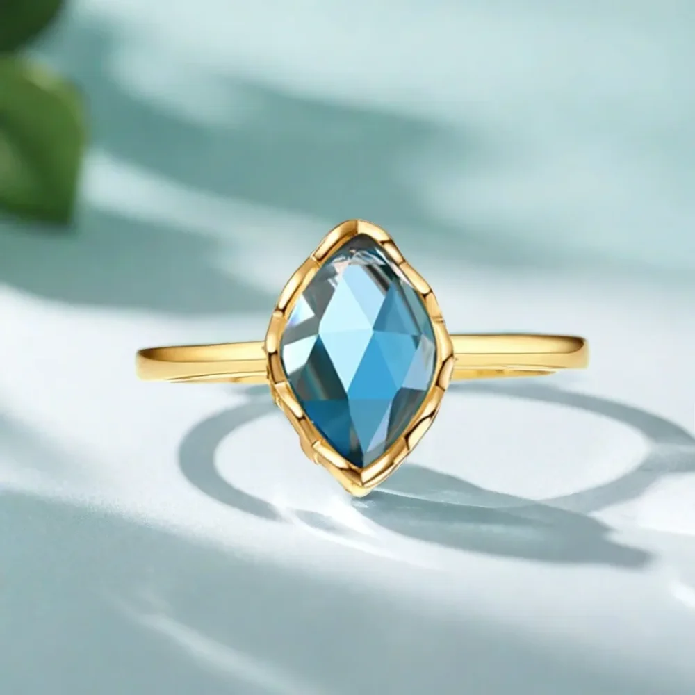 London Blue Topaz Solitaire Ring - Image 2