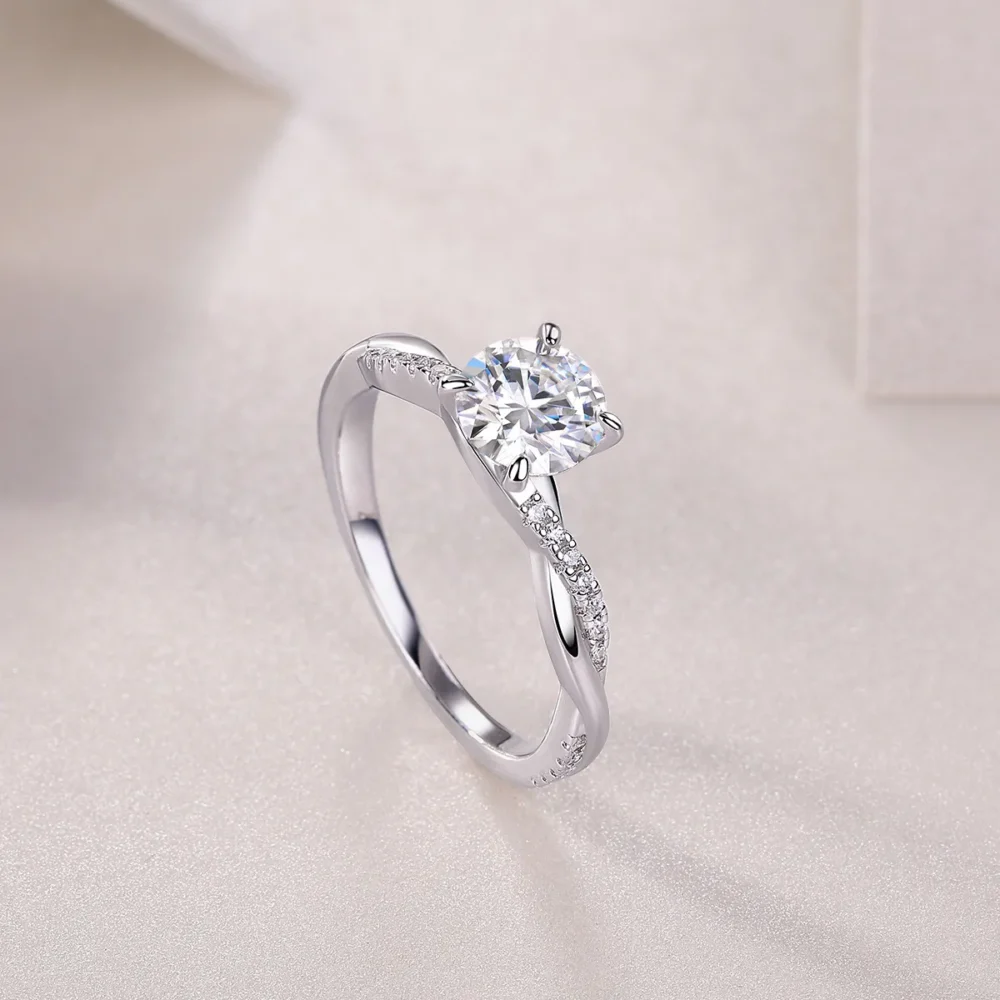 1ct Moissanite Twist Side Stone Ring - Image 4
