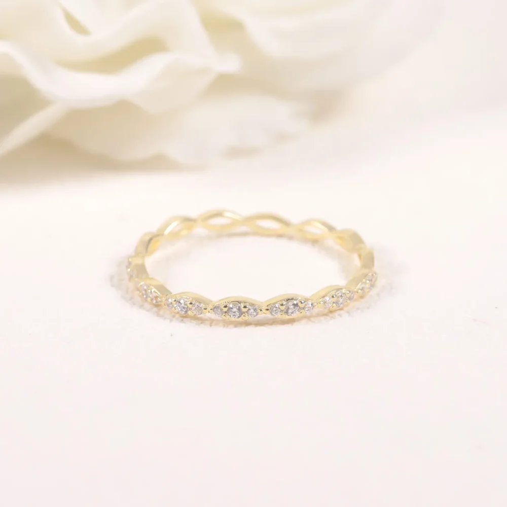 Tapered Moissanite Connect Ring - Image 4