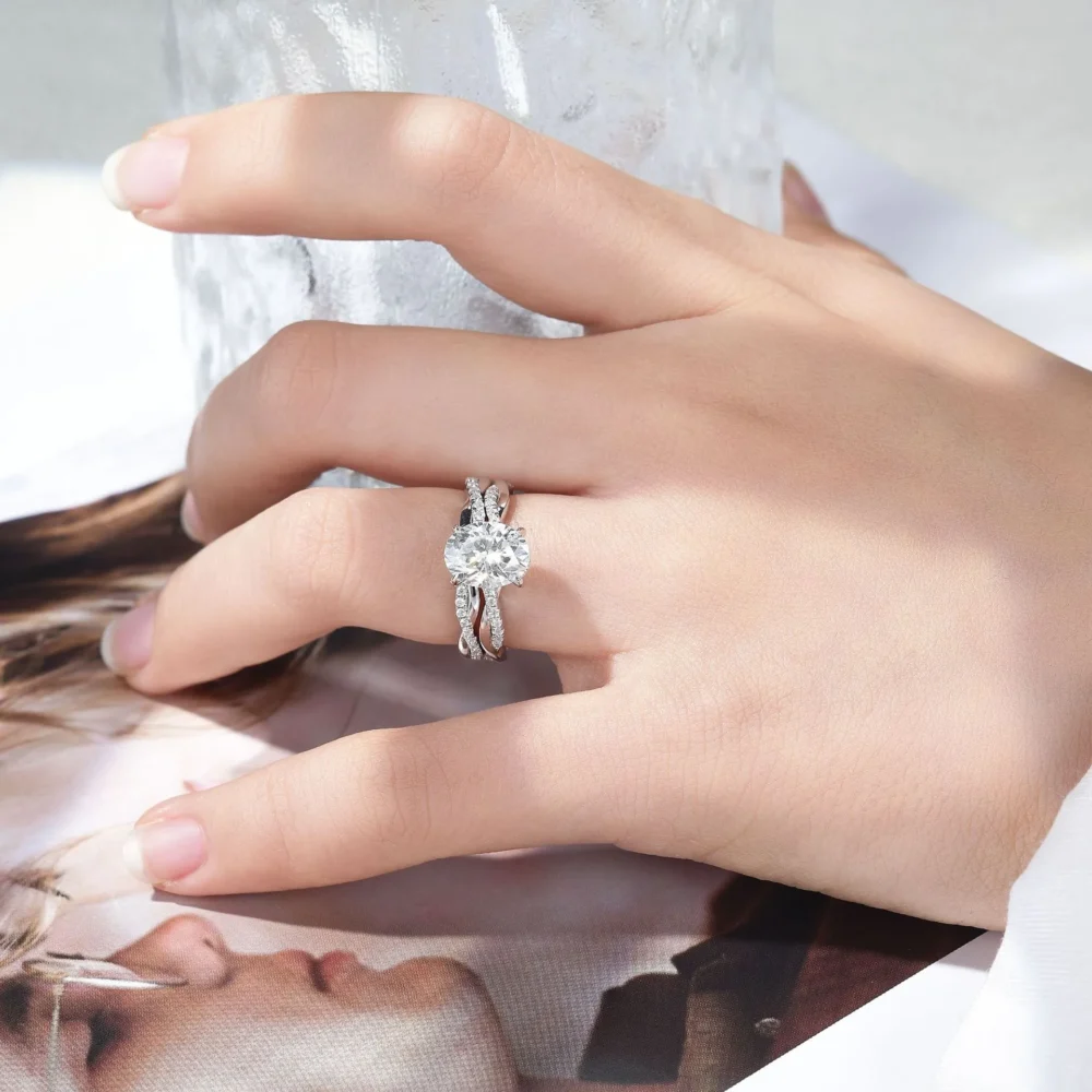 2ct Oval Cut Moissanite Twist Side Stone Ring - Image 3