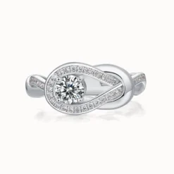 Lock Design Twisted Moissanite Ring