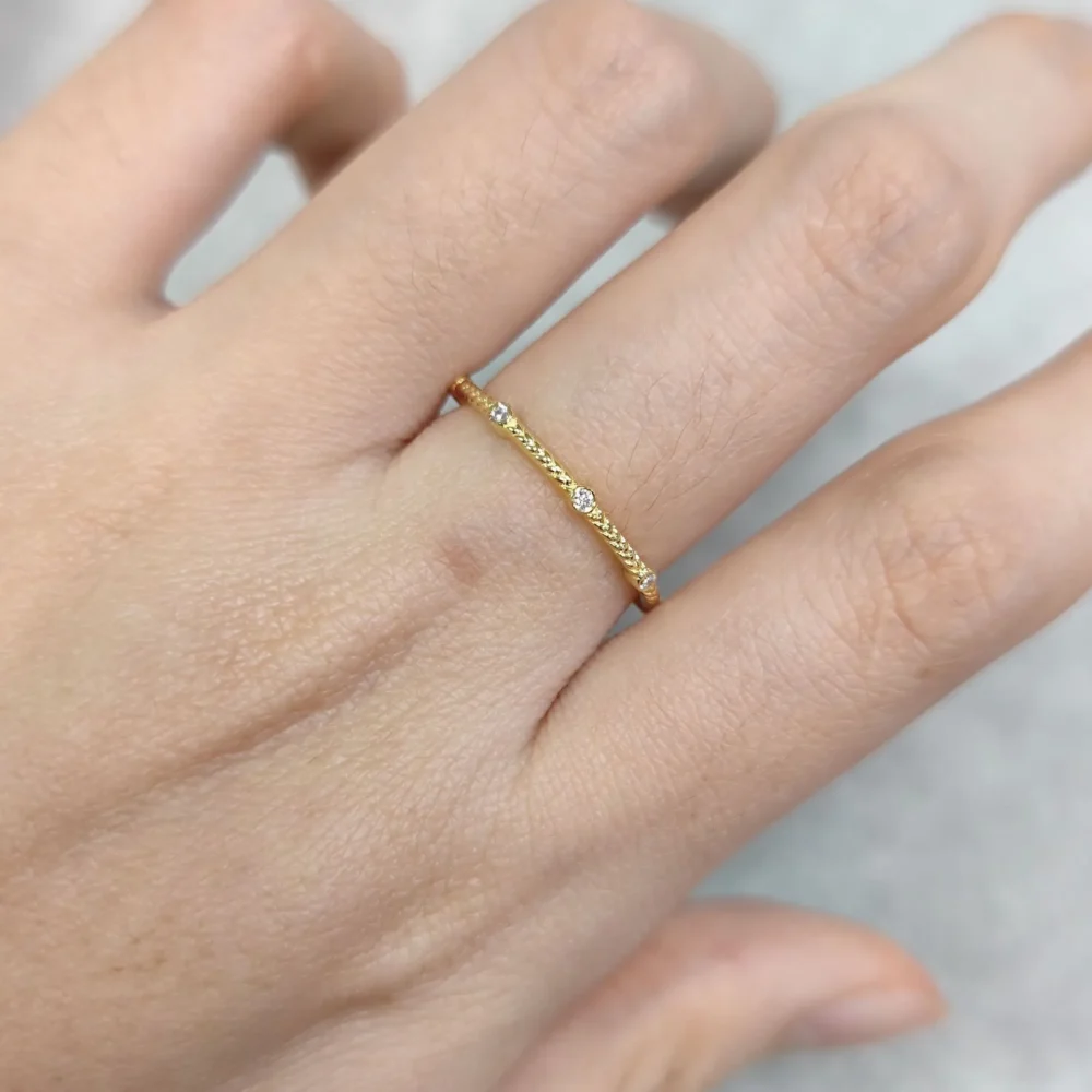 Moissanite Wrinkled Metal Bubble Ring - Image 2