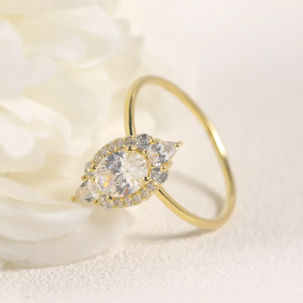 Oval Halo Ring - Image 4